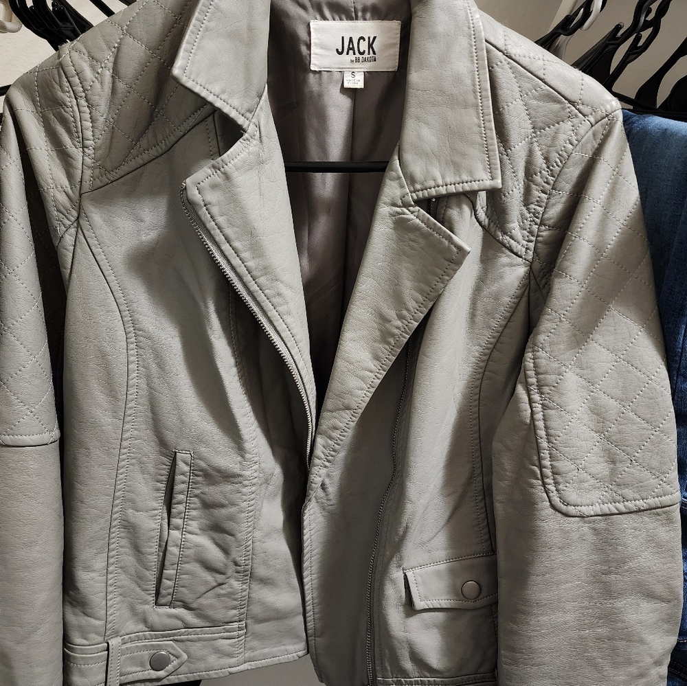 Womens Gray leather jacket